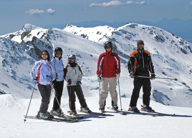  Séance de ski en famille dans la Sierra Nevada